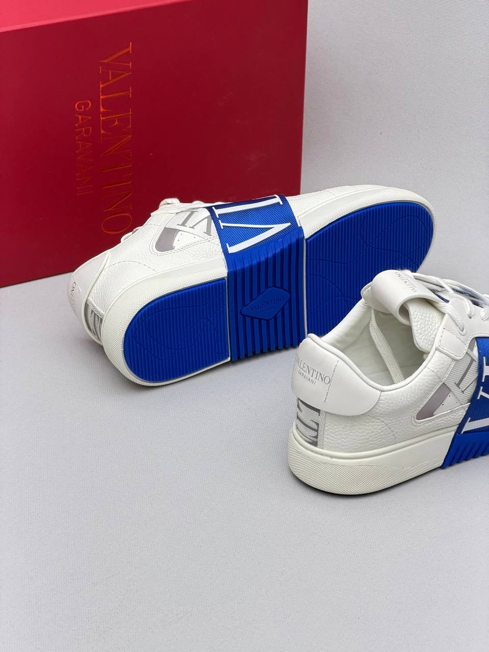 Valen - Straw in Shoes Blue