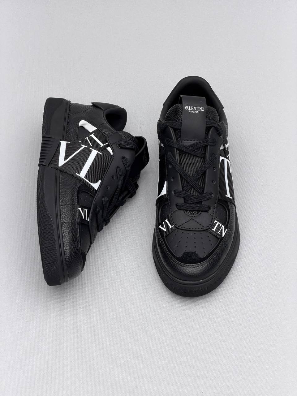 Valen - Straw in Shoes Full Black