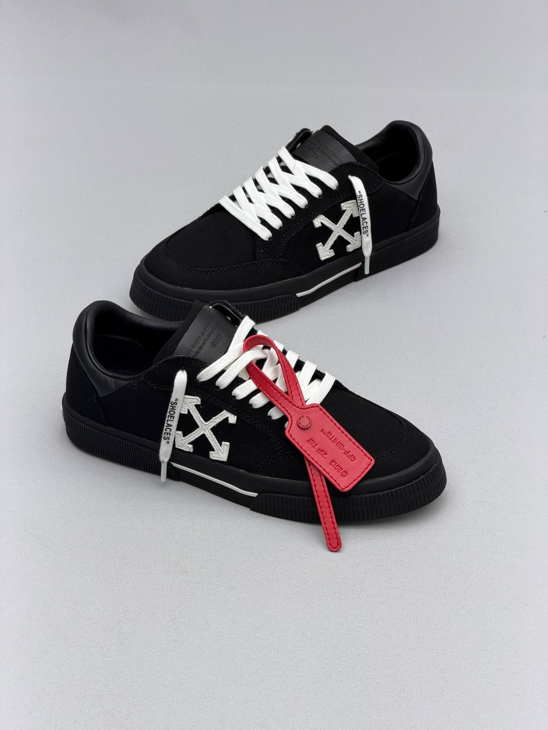 Off - canvas classic Black