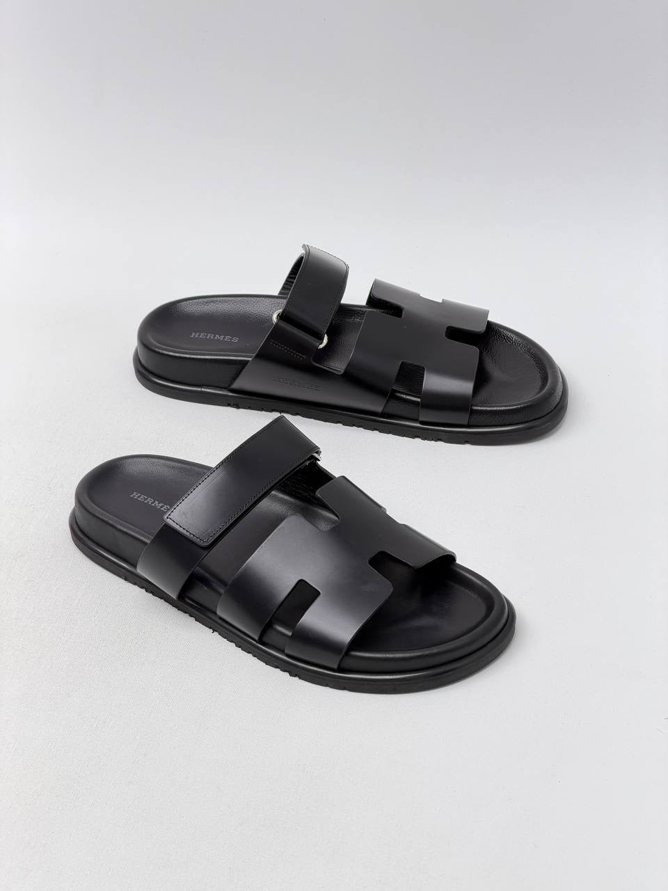 Hrms - Men’s Genius Sandals in Black
