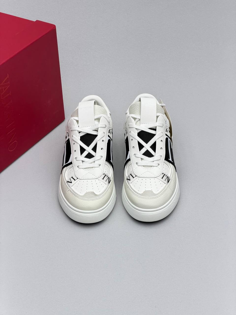 Valen - Straw in Shoes White