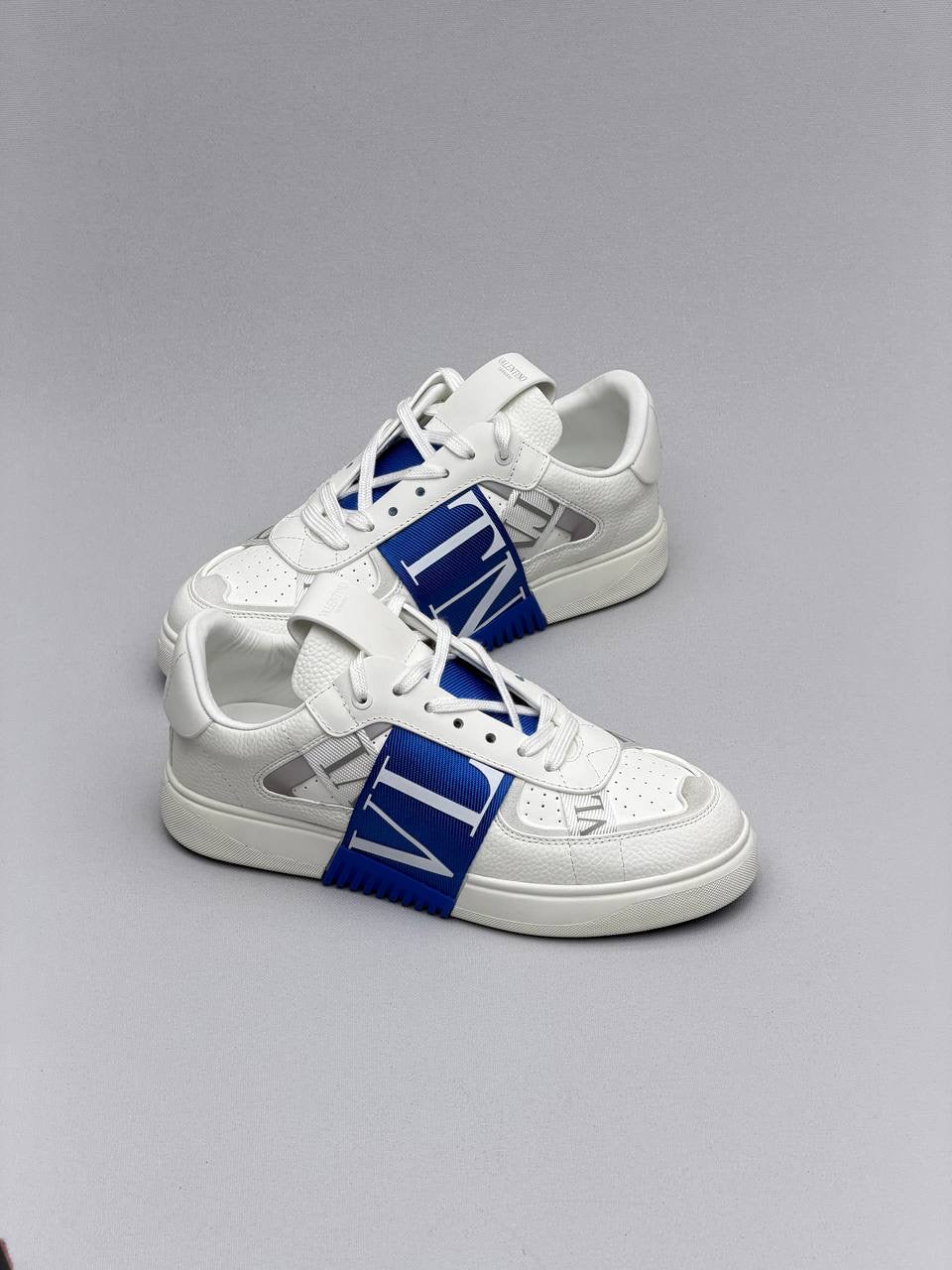 Valen - Straw in Shoes Blue