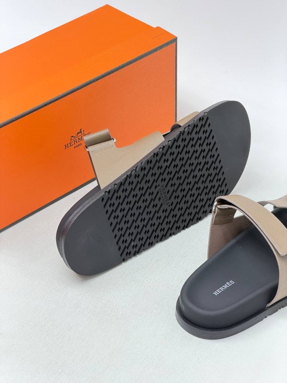 Hrms - Men’s Genius Sandals in Light Brown