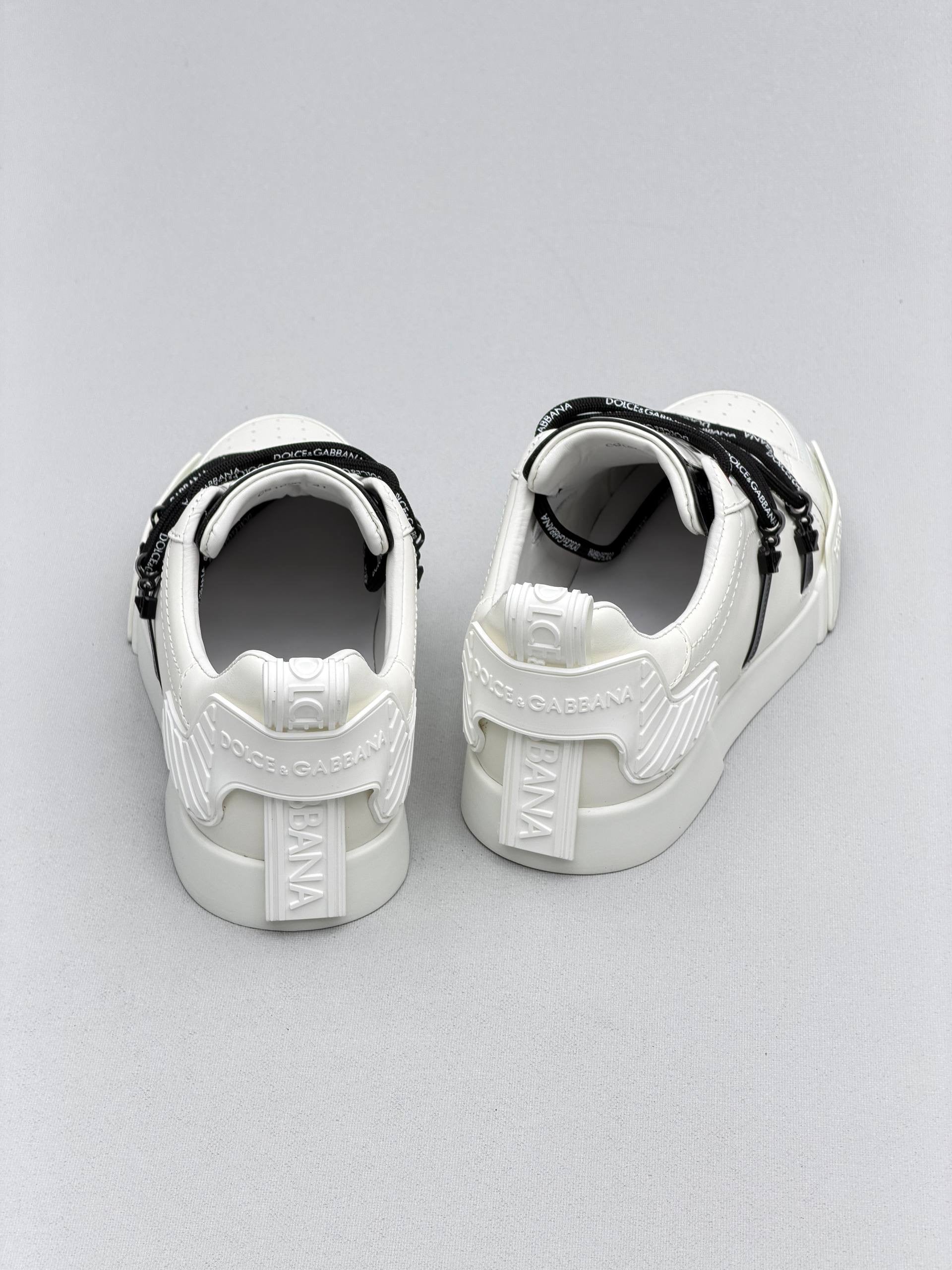 DG Men’s White Logo print Shoes