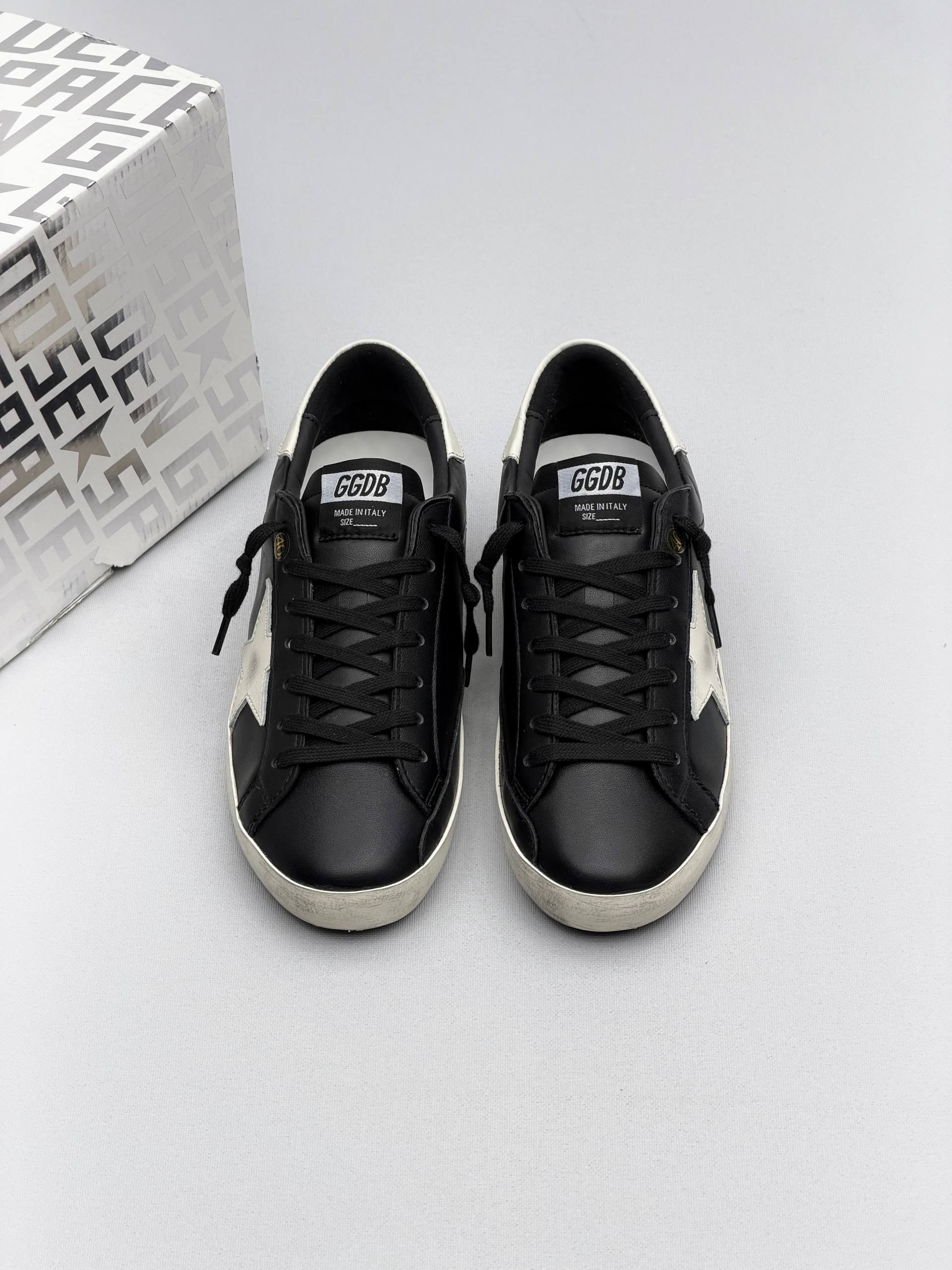 Golden Ball Sandals Classic Black - White star details