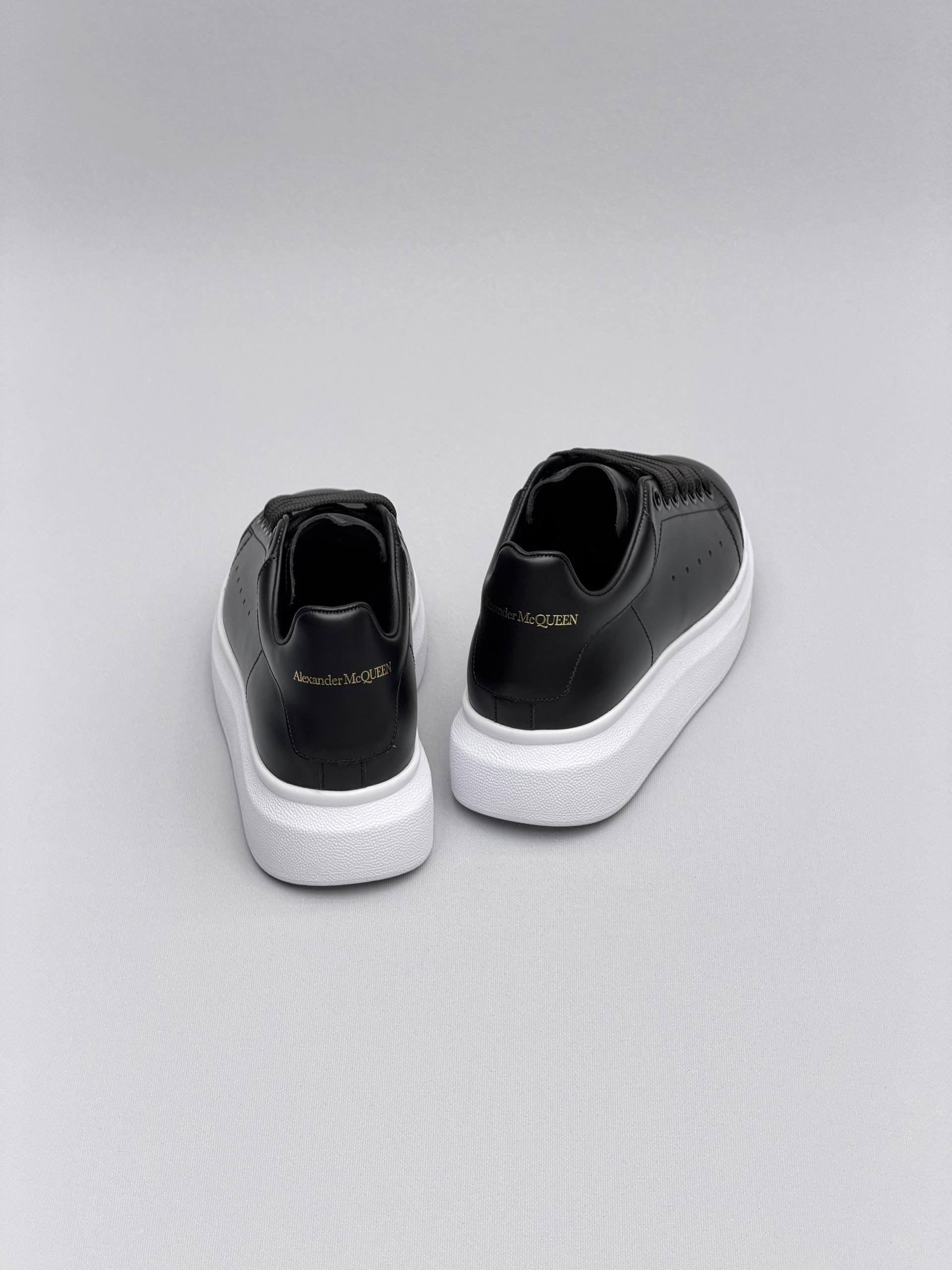Alexander Classic Mens Black - White Sole Shoes