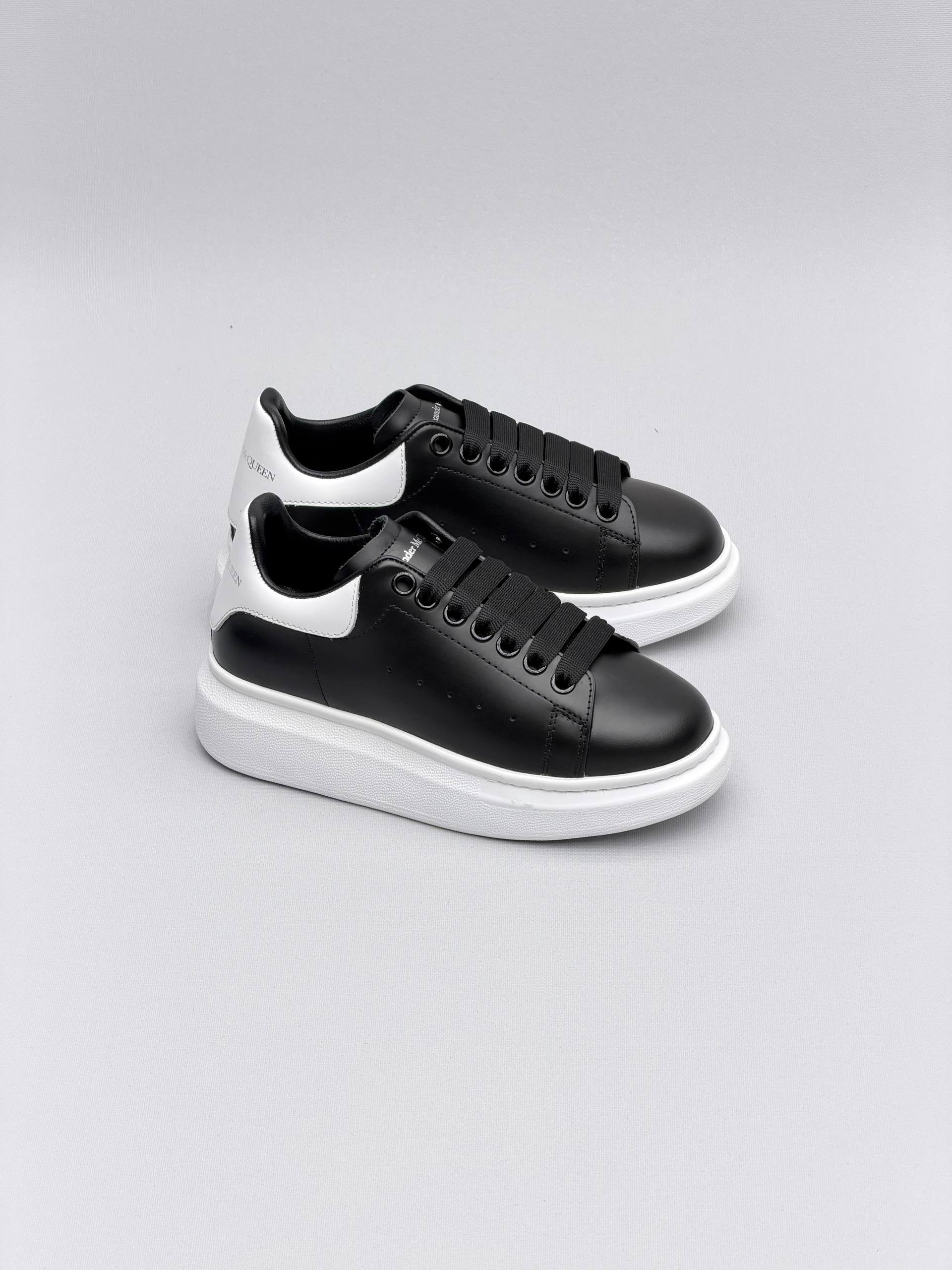 Alexander Classic Mens Black - White Sole Shoes Extra