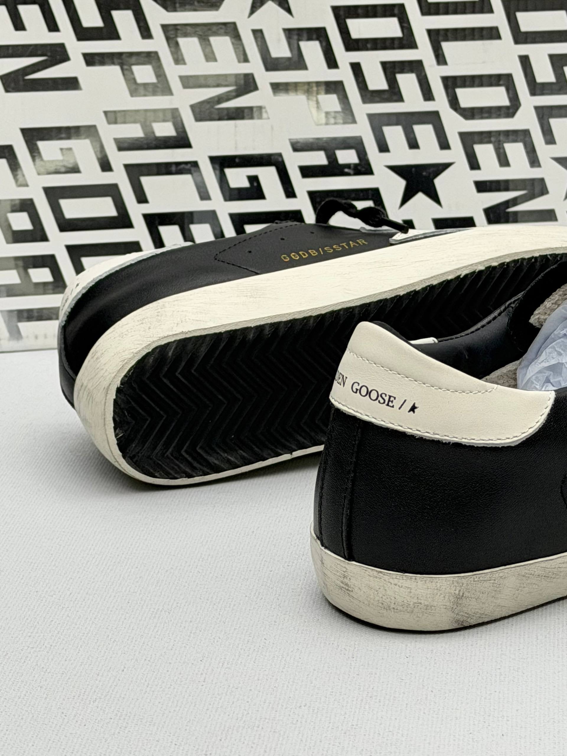 Golden Ball Sandals Classic Black - White star details