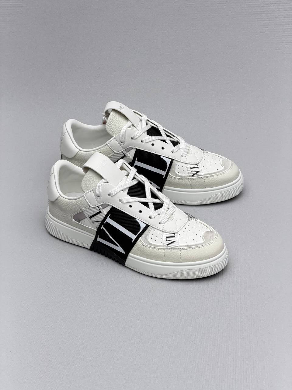 Valen - Straw in Shoes White