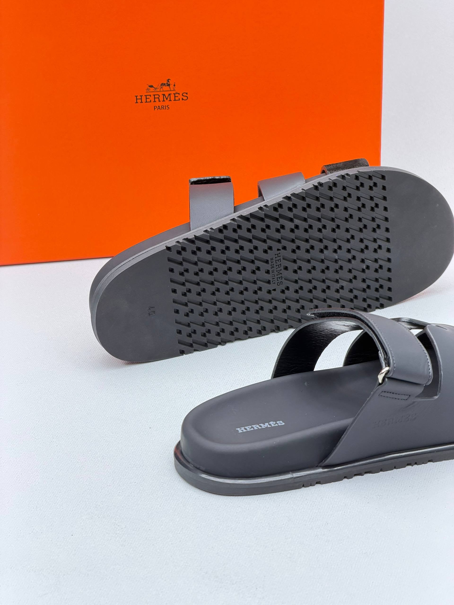 Hrms - Men’s Chypre Sandals in Black