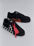 Off - Suede canvas classic Black