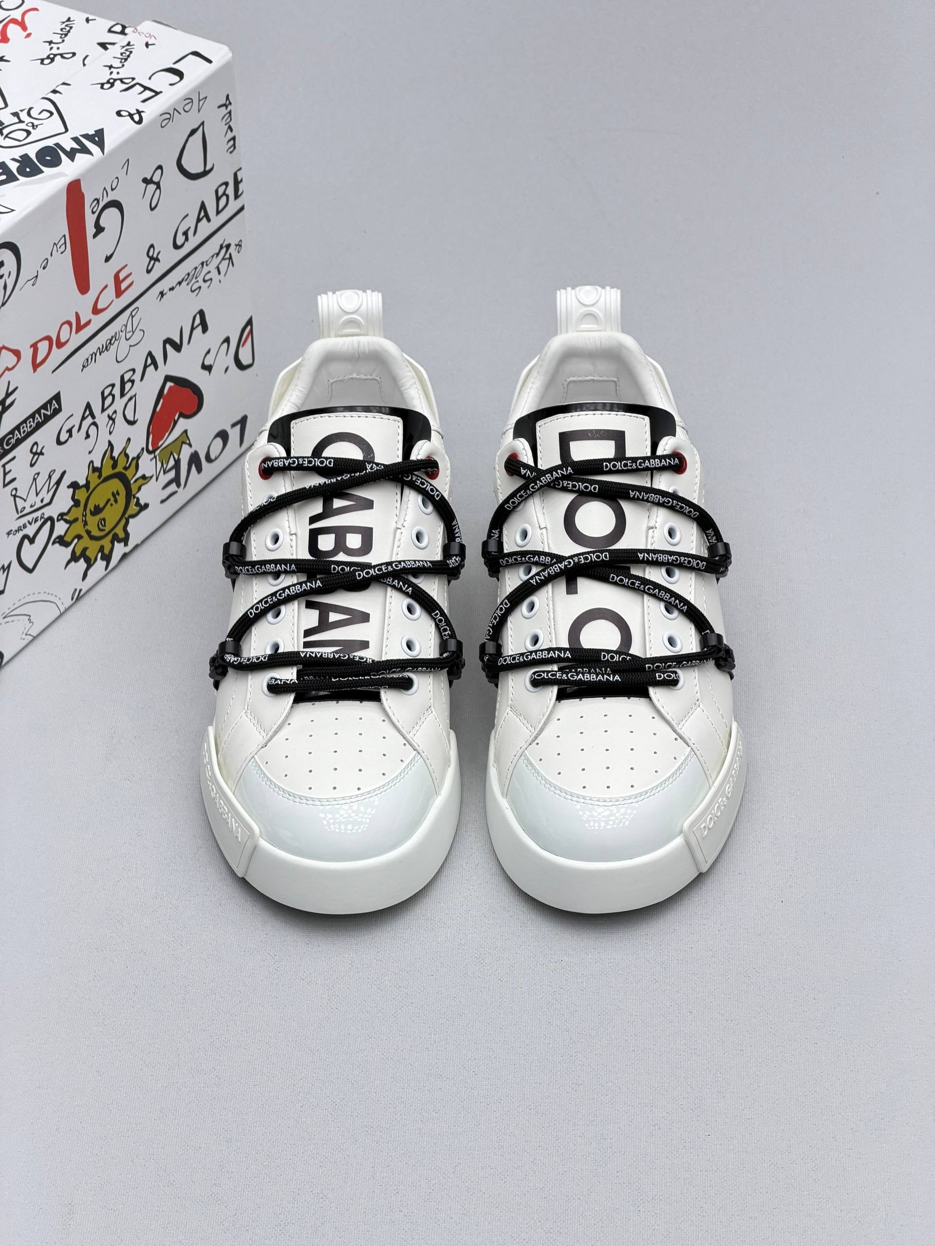 DG Men’s White Logo print Shoes