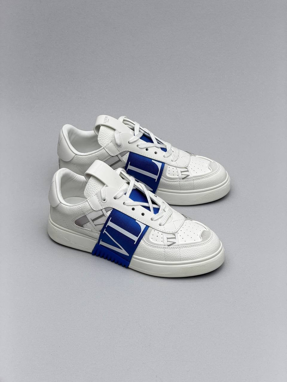 Valen - Straw in Shoes Blue