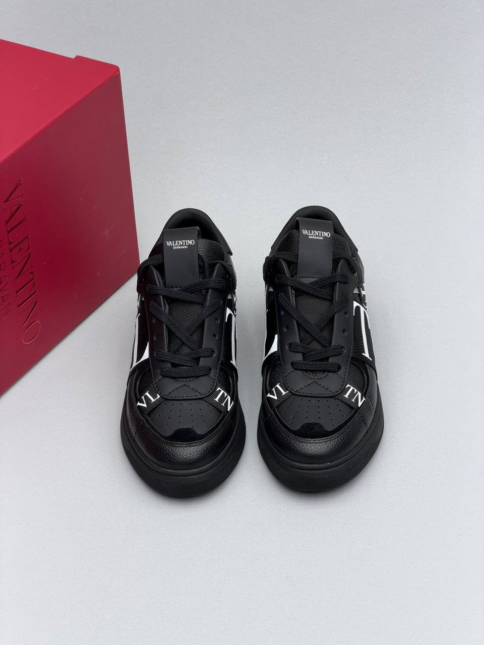 Valen - Straw in Shoes Full Black